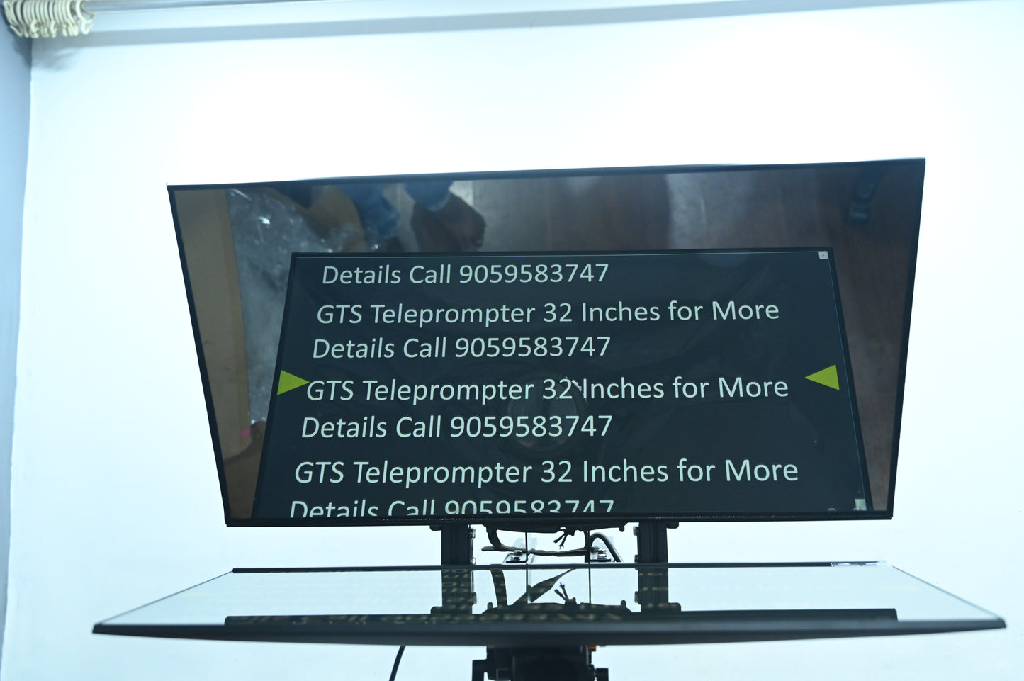 GTS Teleprompter 27 Inches