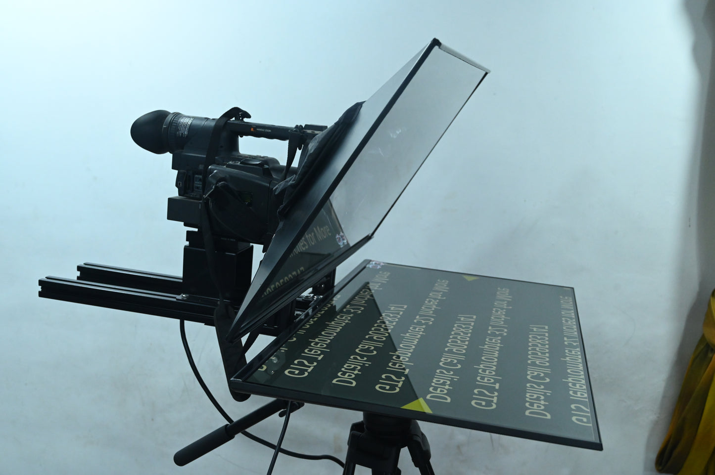 GTS Teleprompter 27 Inches